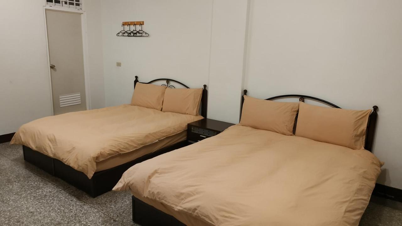 Love Hualien Hostel Екстериор снимка