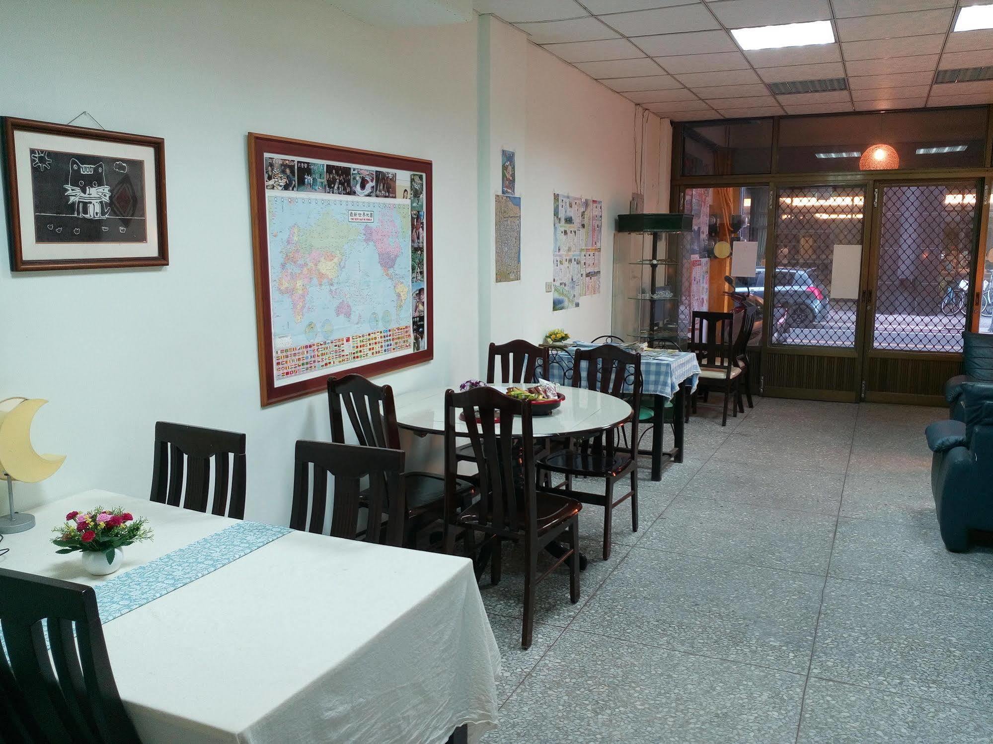 Love Hualien Hostel Екстериор снимка